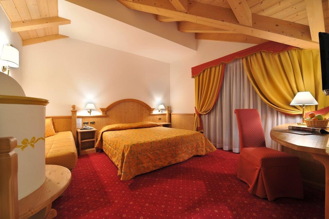 Sporthotel Rosatti Dimaro Extérieur photo